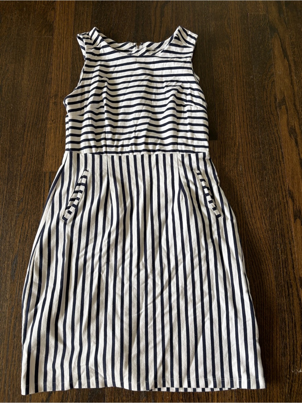 Old Navy Navy and White Striped Sleeveless Dress - Picture 2 of 4